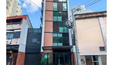 Excelente studio com planejados, em um prédio novo, ao lado da Igreja São Mateus