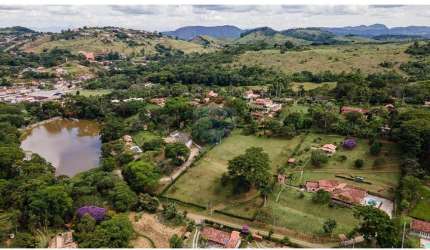 Terreno muito bem localizado em condomínio  a apenas 20 minutos de Juiz de Fora