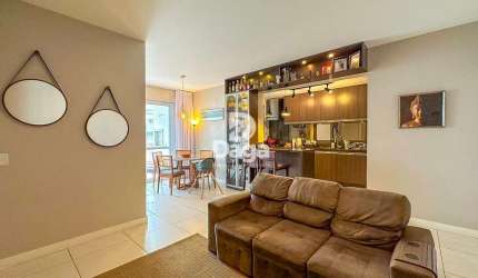 Apartamento a venda no Itacorubi, Sacada c/ Churrasqueira a carvão.
