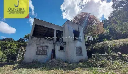 Excelente chácara rural, com casa de 4 quartos (inacabada), no Condomínio Quintas de Alfaburgo, (no Salvaterra).