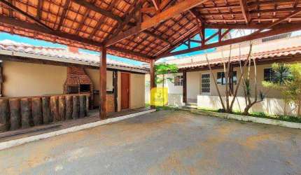 Casa com 2 dormitórios à venda, 153 m² por R$ 290.000,00 - Previdenciários - Juiz de Fora/MG