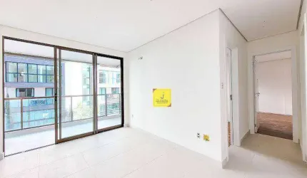 Apartamento com 2 quartos (suíte), varanda gourmet, e garagem no Cascatinha