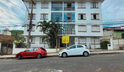 Amplo apto com 2 quartos, 2 banheiros e garagem no Alto dos Passos
