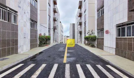 Apto com quarto, sala, banheiro, cozinha e garagem no Paineiras