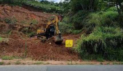 Terreno à venda, 976 m² por R$ 1.500.000,00 - Santos Dumont - Juiz de Fora/MG