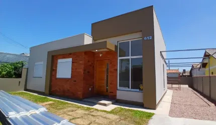 LINDA CASA NO BAIRRO JARDIM DOS LAGOS