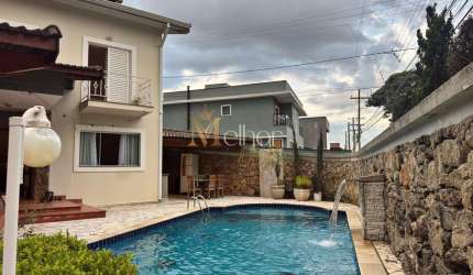 Casa com 3 quartos à venda na Rua dos Urzes, 20, Vila Petrópolis, Atibaia, 260 m2 por R$ 1.500.000