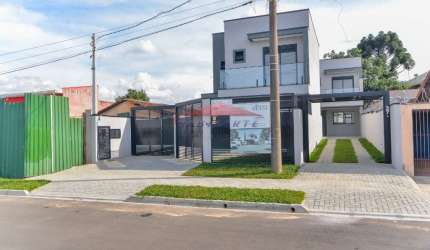 Sobrados novos com acabamento de alto padrão à venda no bairro Uberaba-Curitiba-PR.
