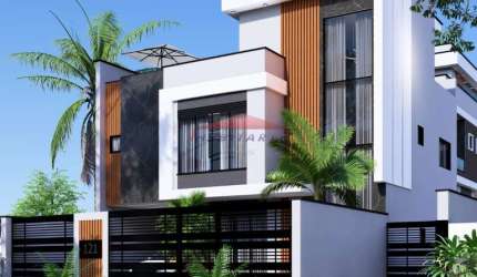 Sobrado à venda em Curitiba-PR, bairro Vista Alegre: 3 quartos, 1 suíte, 2 salas, 3 banheiros, 2 vagas, 142,63 m². Aproveite!