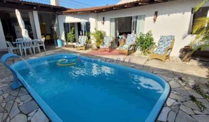 Linda casa localizada em Matinhos litoral do Paraná