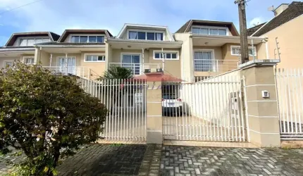 Casa com 3 quartos à venda na Rua Bananas, 30, Uberaba, Curitiba, 176 m2 por R$ 899.000