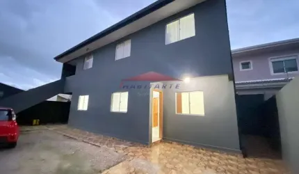 Apartamento de 2 quartos para locação no Uberaba, Curitiba-PR:  sala e cozinha conjugada , 1 banheiro, 1 vaga de garagem. Venha conferir!