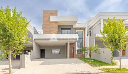 Casa de Alto Padrão - Condomínio Vale dos Vinhedos -  Área Construída 305 m2, Área do Terreno: 300