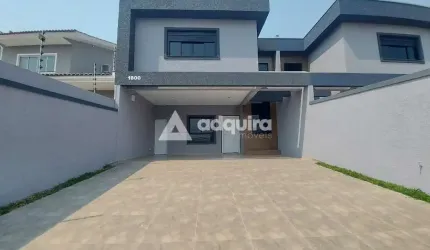 Lindo Sobrado à venda, Jardim Carvalho, Ponta Grossa, PR. Sobrado com 3 quartos (1 suíte), quintal,