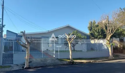 Casa à venda com edícula, Uvaranas, Ponta Grossa, PR
