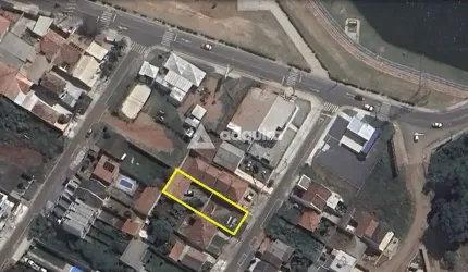 Casa à venda, 73 metros do Lago de Olarias. Com 450m² de área total e 101m² de área útil. Oficinas,