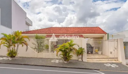 Casa à venda  e Locação  em OrfÃs com 3 Quartos, 1 Suite,  e edicula