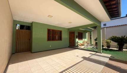 Casa linear no bairro Belvedere