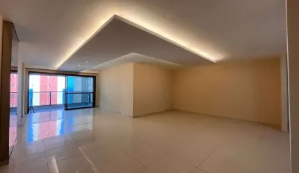 Apartamento à venda com 04 quartos sendo 02 suítes, 02 vagas de garagem, 261 m² em Boa Viagem - Recife/PE