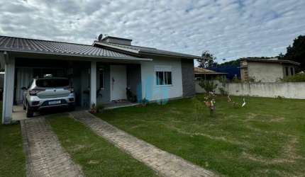 Linda Casa Térrea, Próxima às Dunas do Siriú e a Poucos Minutos do Centro de Garopaba!