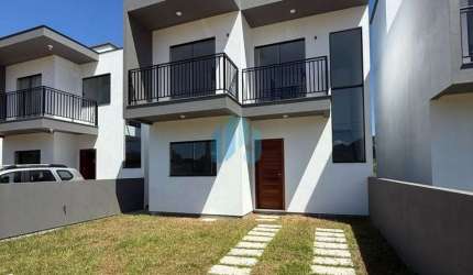Belas Casas Novas Localizadas no Bairro Areias de Macacu, Próximas às Dunas do Siriú, em Garopaba!