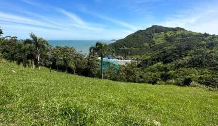 Amplo Terreno de 2,6 Hectares, com Vista p/ Mar, em Garopaba!