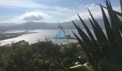 Terreno com Linda Vista Localizado no Bairro Ferrugem, em Garopaba!