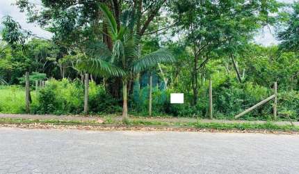 Ótimo Terreno Localizado a 1,5 km da Praia da Barra, Bairro Encantada, em Garopaba!