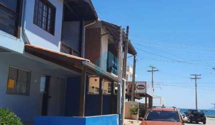 Pousada a 60 m da Praia Central de Garopaba, no Centro da Cidade!