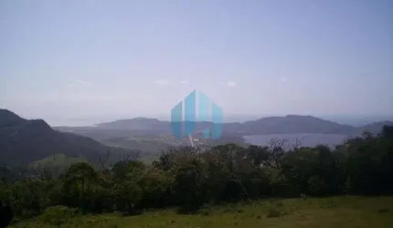Amplo Terreno de 17,2 Hectares, Localizado no Bairro Ressacada, em Garopaba!