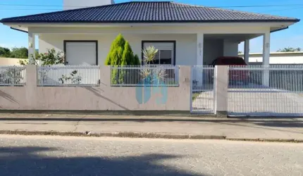 Casa a Poucos Minutos do Centro, Ambrósio | Garopaba - SC
