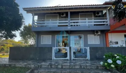 Imóvel com Quatro Lofts, ao Lado do Centro da Cidade, Ferraz | Garopaba - SC
