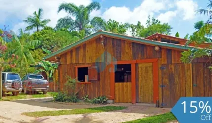 Belo Imóvel com Dois Lofts + Salão, em Meio à Natureza e Próximo à Cachoeira, Encantada | Garopaba - SC