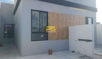 Casa a venda no Bairro de Mangabeira com 3 suites sendo uma reversivel.