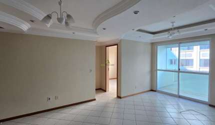 Apartamento a venda  2 Quartos com Sacada e Garagem em Barreiros, São José, SC