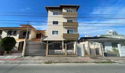 ALUGA-SE ÓTIMO APARTAMENTO NO BAIRRO JARDIM CIDADE DE FLORIANÓPOLIS!