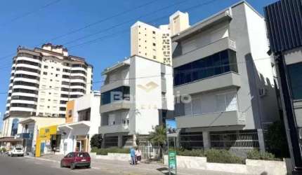 Apartamento de 02 dormitórios na principal Avenida do Centro de Tramandaí