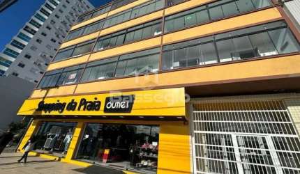 EXCELENTE APARTAMENTO NO CENTRO DE TRAMANDAI COM 3 QUARTOS