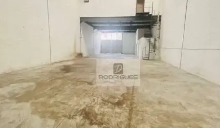 Galpão, 715 m² - venda por R$ 2.500.000 ou aluguel por R$ 24.500/mês - Vila Sacadura Cabral - Santo André/SP