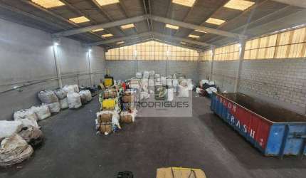 Galpão para alugar, 750 m² por R$ 18.000/mês - Jardim Yamberê - Diadema/SP