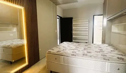 Triplex Semi-Mobiliado 3 suítes com 201,00 m² área construída para venda.