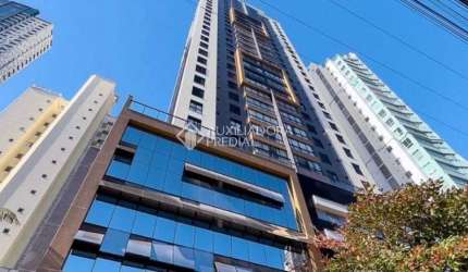 Apartamento com 4 quartos à venda na Rua 2450, 247, Centro, Balneário Camboriú, 133 m2 por R$ 3.200.000