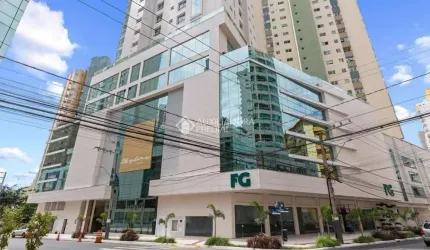 Apartamento com 4 quartos à venda na Rua Julieta Lins, 271, Pioneiros, Balneário Camboriú, 150 m2 por R$ 5.600.000