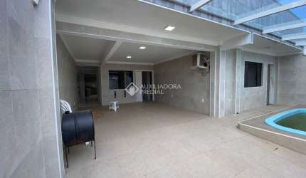 Casa com 5 quartos à venda na Avenida Paulo Contidio da Silva, 280, Espinheiros, Itajaí, 382 m2 por R$ 1.450.000