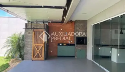 Casa com 3 quartos à venda na Rua Ildefonso Manoel Martins, 113, Barra, Balneário Camboriú, 234 m2 por R$ 1.900.000