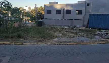 Terreno à venda na Rua Agenor de Borba, 270, Areias, Camboriú, 380 m2 por R$ 485.000