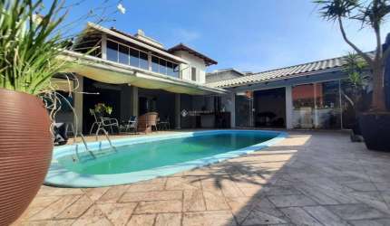 Casa com 5 quartos à venda na ERICO VERISSIMO, 100, Praia dos Amores, Balneário Camboriú, 348 m2 por R$ 5.500.000