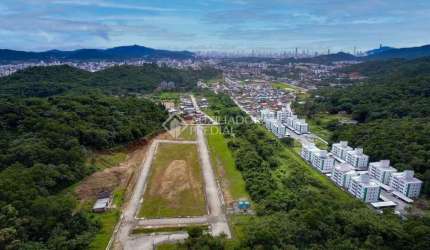 Terreno à venda na Rua Osvaldo Minella, 1200, Cedro, Camboriú, 740 m2 por R$ 800.000
