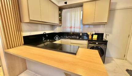 Apartamento com 2 quartos à venda na Alci Teixeira, 126, Cedro, Camboriú, 53 m2 por R$ 390.000