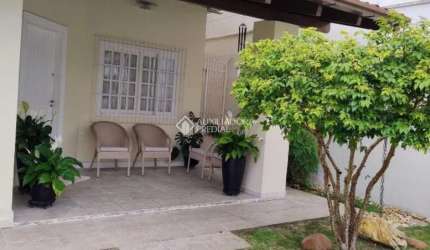 Casa com 3 quartos à venda na Rua 2300, 971, Centro, Balneário Camboriú, 179 m2 por R$ 2.600.000